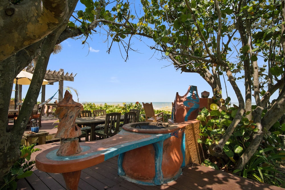 Beach Place Guesthouses 68/74