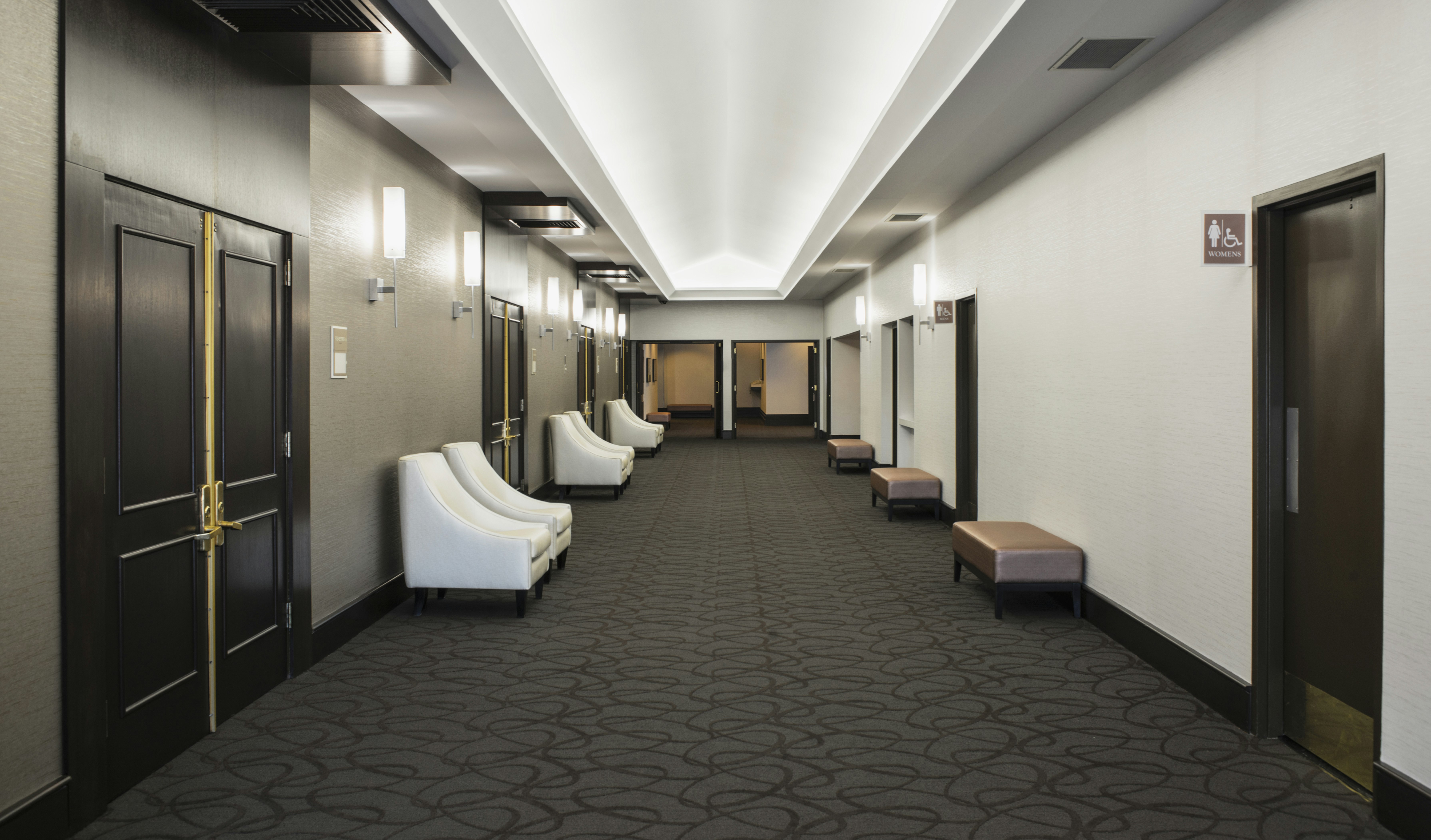 Hilton Winnipeg Airport Suites 28/65