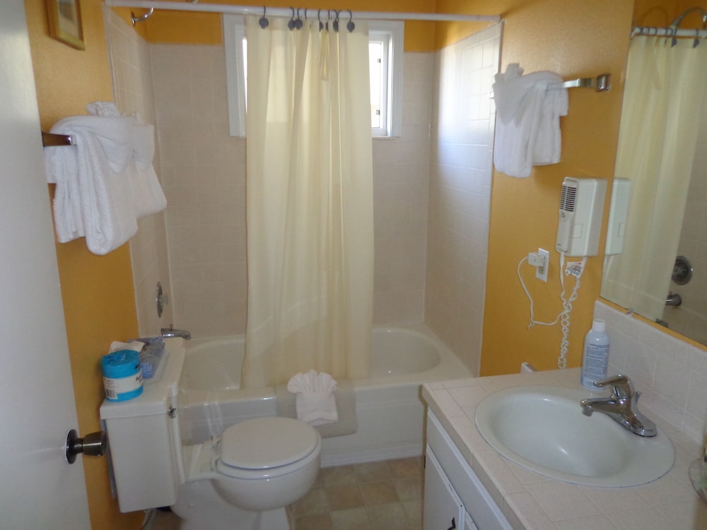 Ocean Shores Inn Suites 48/49