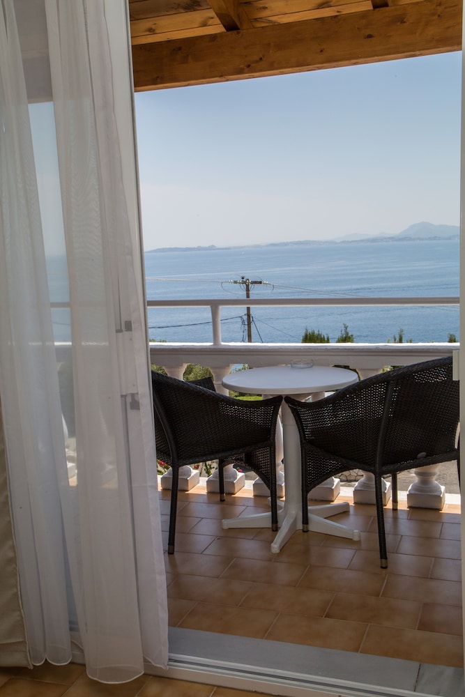 Pantokrator Hotel 23/50