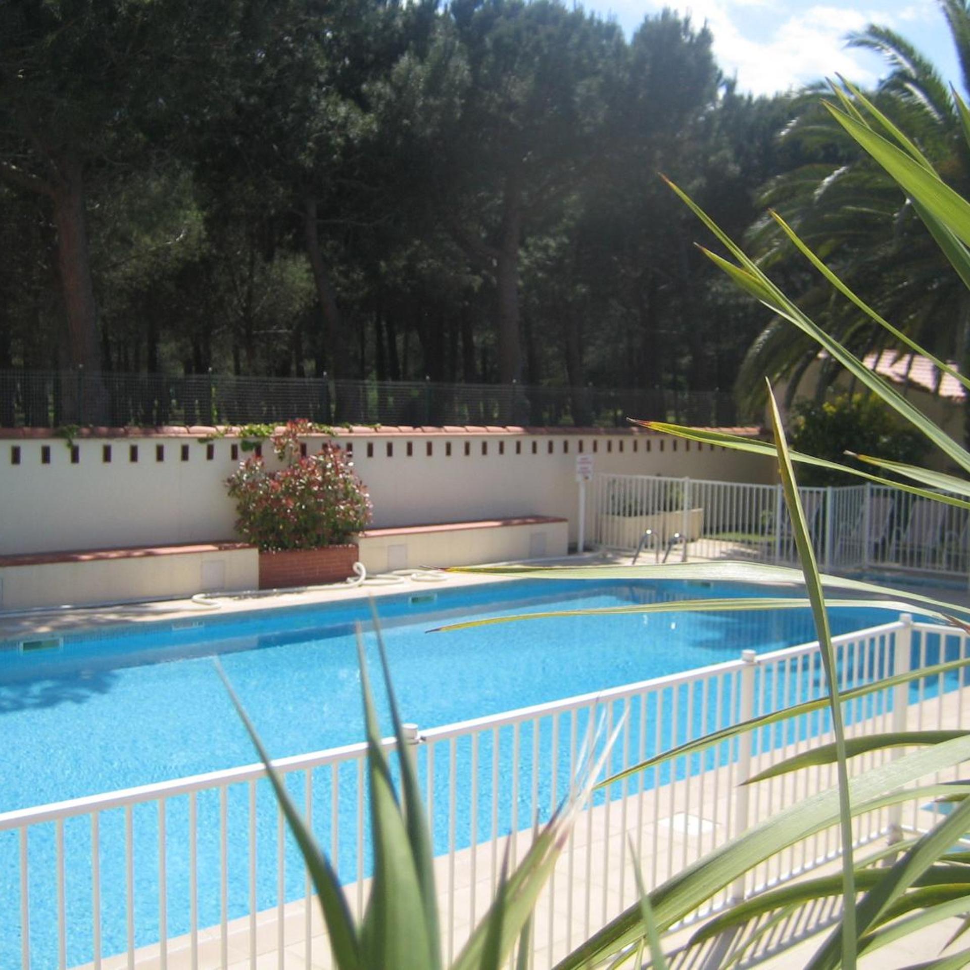 Hôtel Plage Des Pins 27/52