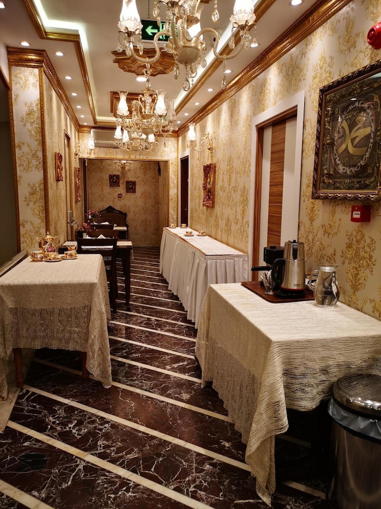 Angel's Garden Hotel 44/69