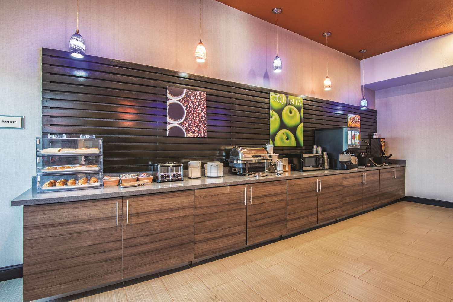La Quinta Inn & Suites by Wyndham Guthrie 7/47