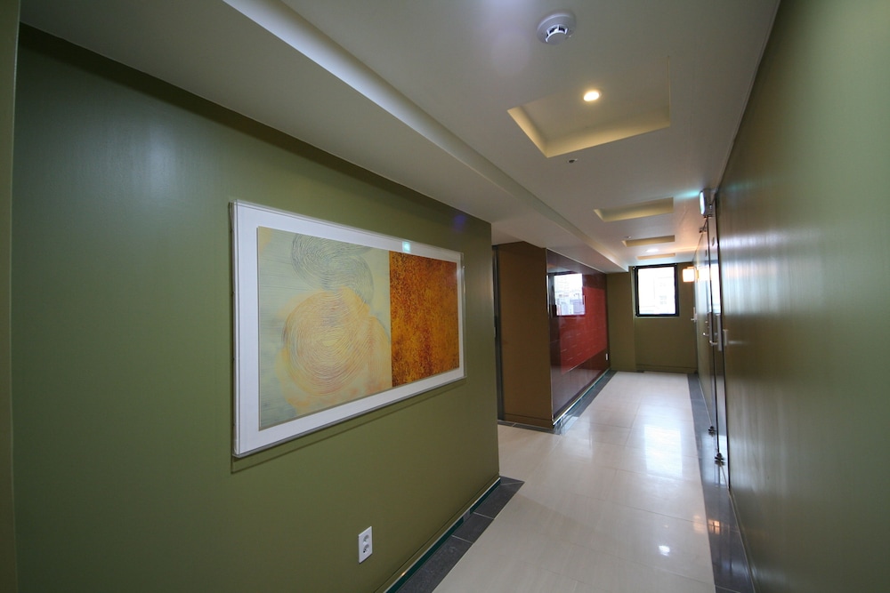 Star Guest House 12/45