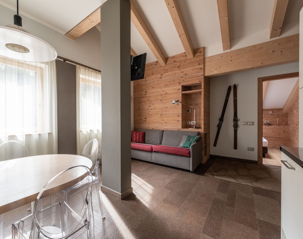 Residence Antares 61/81