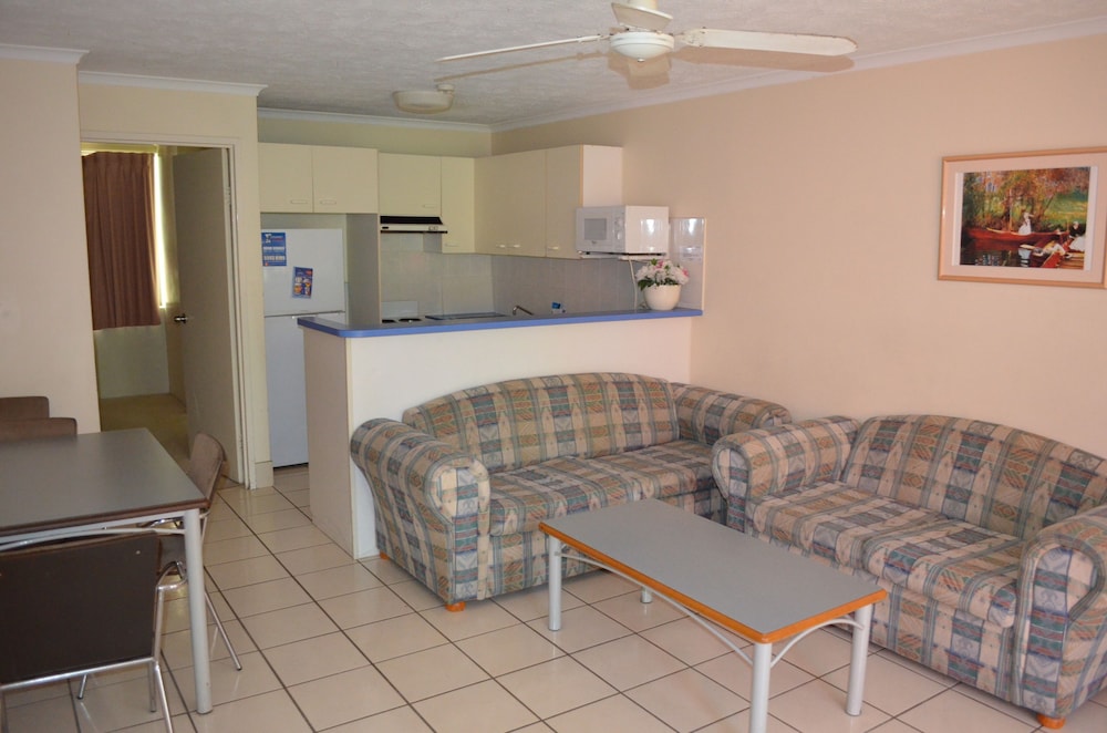 Enderley Gardens Resort 33/55
