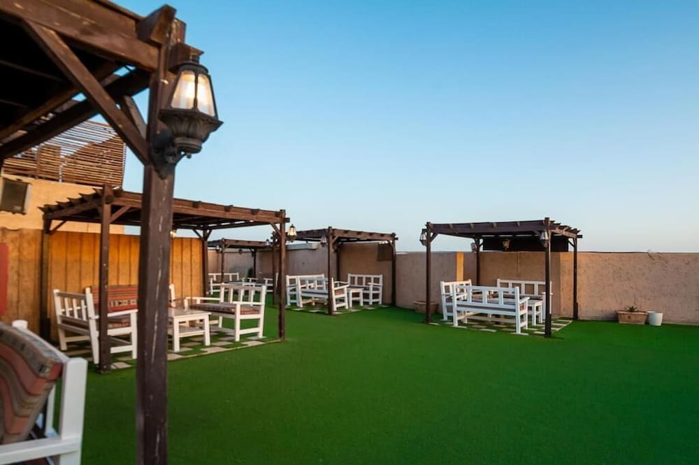 Golden Garden Al Corniche 43/50