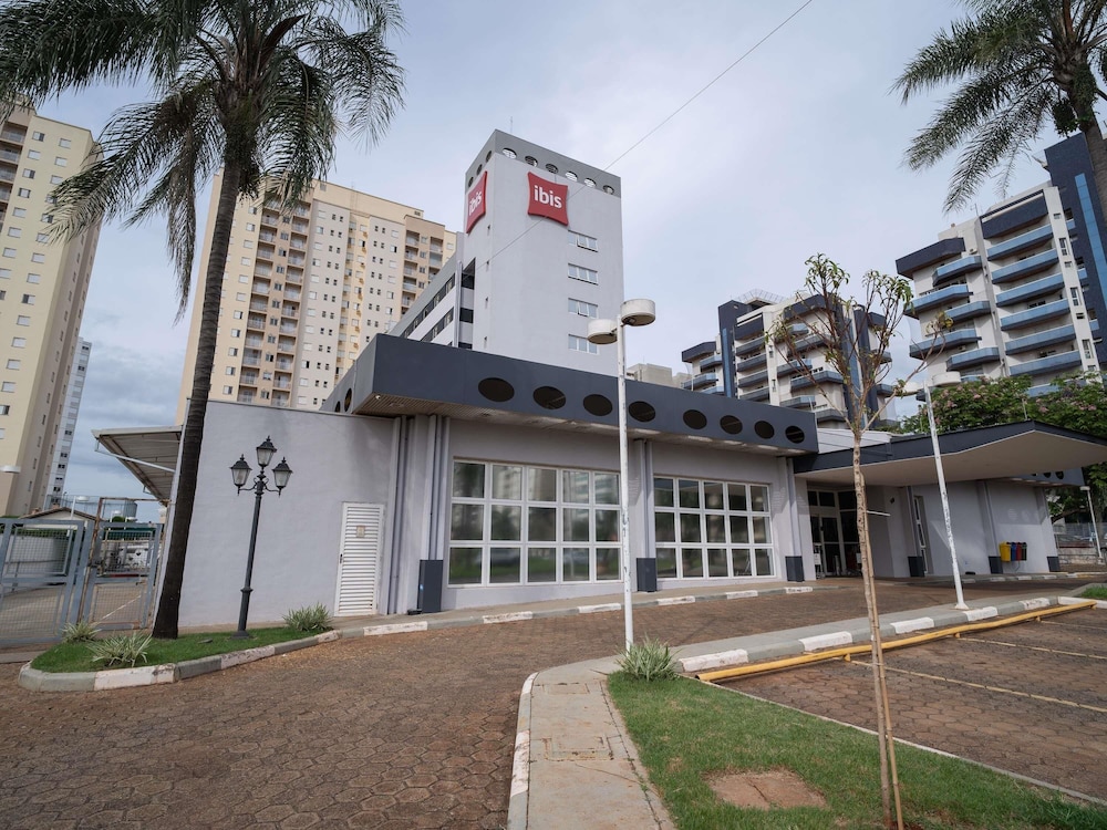 Ibis Sao Carlos 6/48