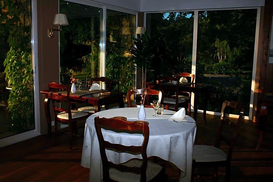 LOGIS HOTEL DU LAC 16/37