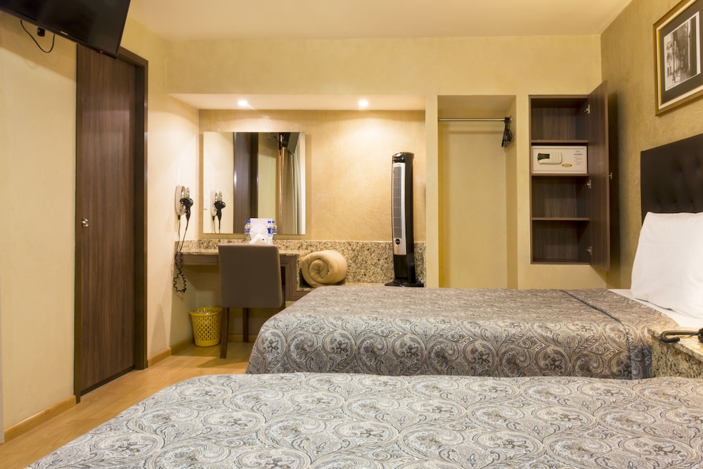 Castropol Hotel 13/43