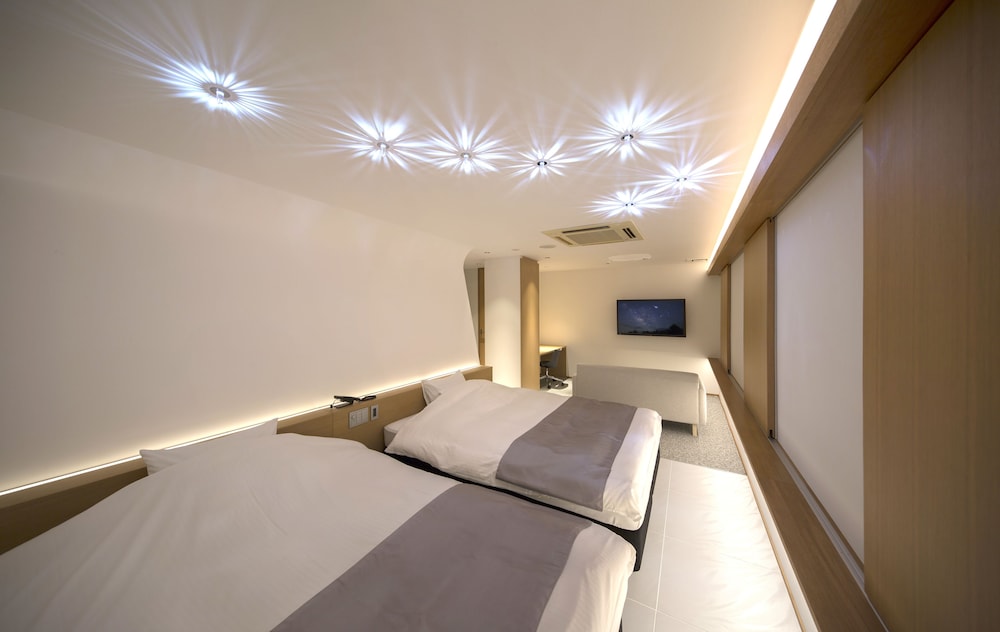 Hotel The Grandee 8/48