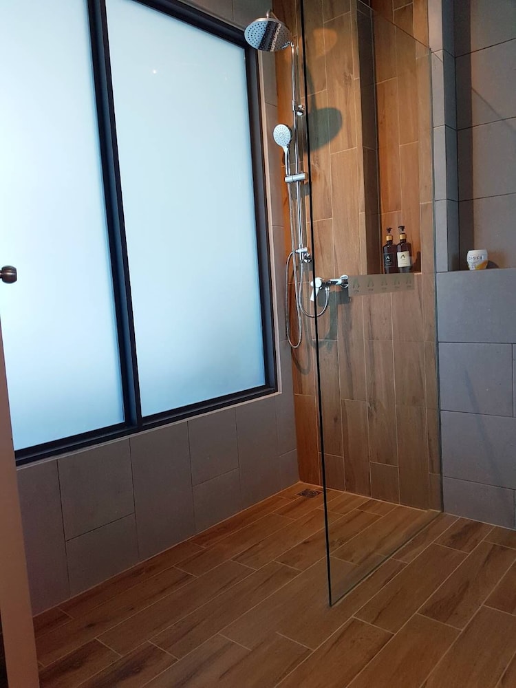 Atom Phuket Hotel -SHA Plus 13/50