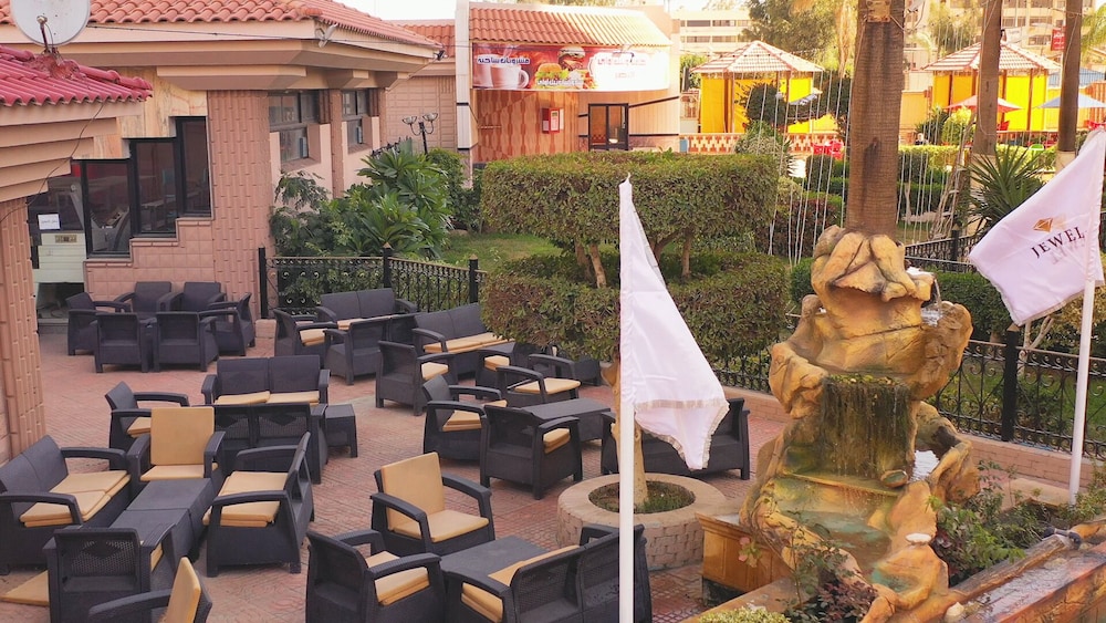 Jewel Al Nasr Hotel & Apartments 30/34