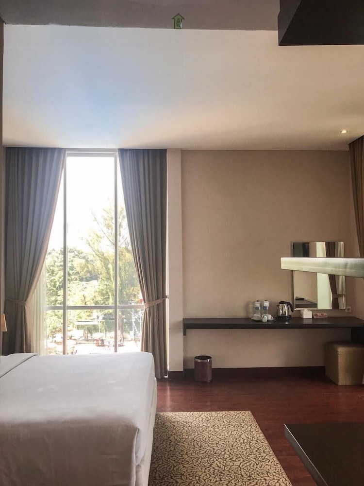 Oasis Siliwangi Sport Hotel 29/48