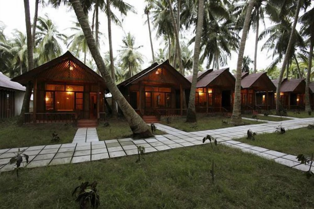 Symphony Palms Beach Resort 56/57