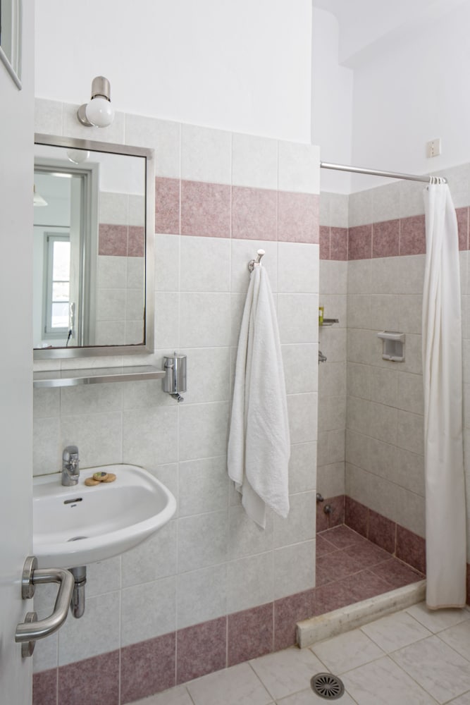 Acteon Hotel 16/52