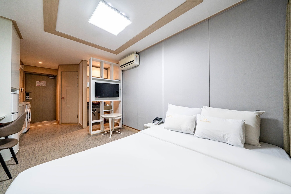 STANDARD, DOUBLE BED