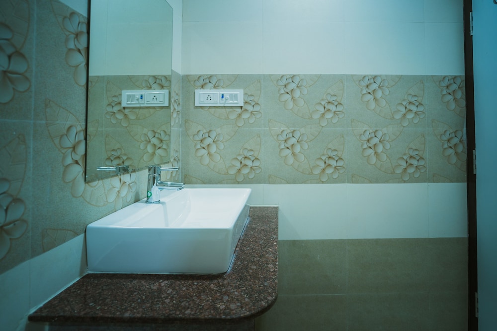 Hotel Akashdeep 46/50