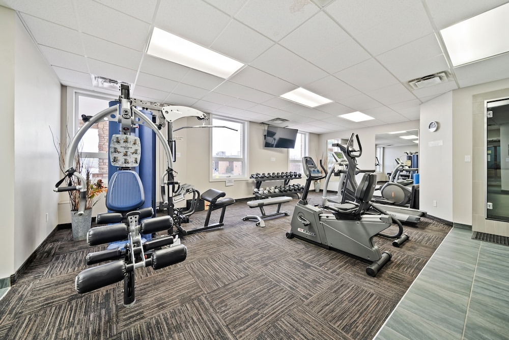Guest House Inn And Suites 22/46