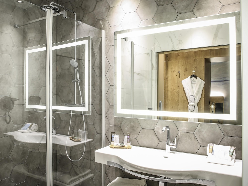Novotel Saint Brieuc Centre Gare Opening May 2017 71/72