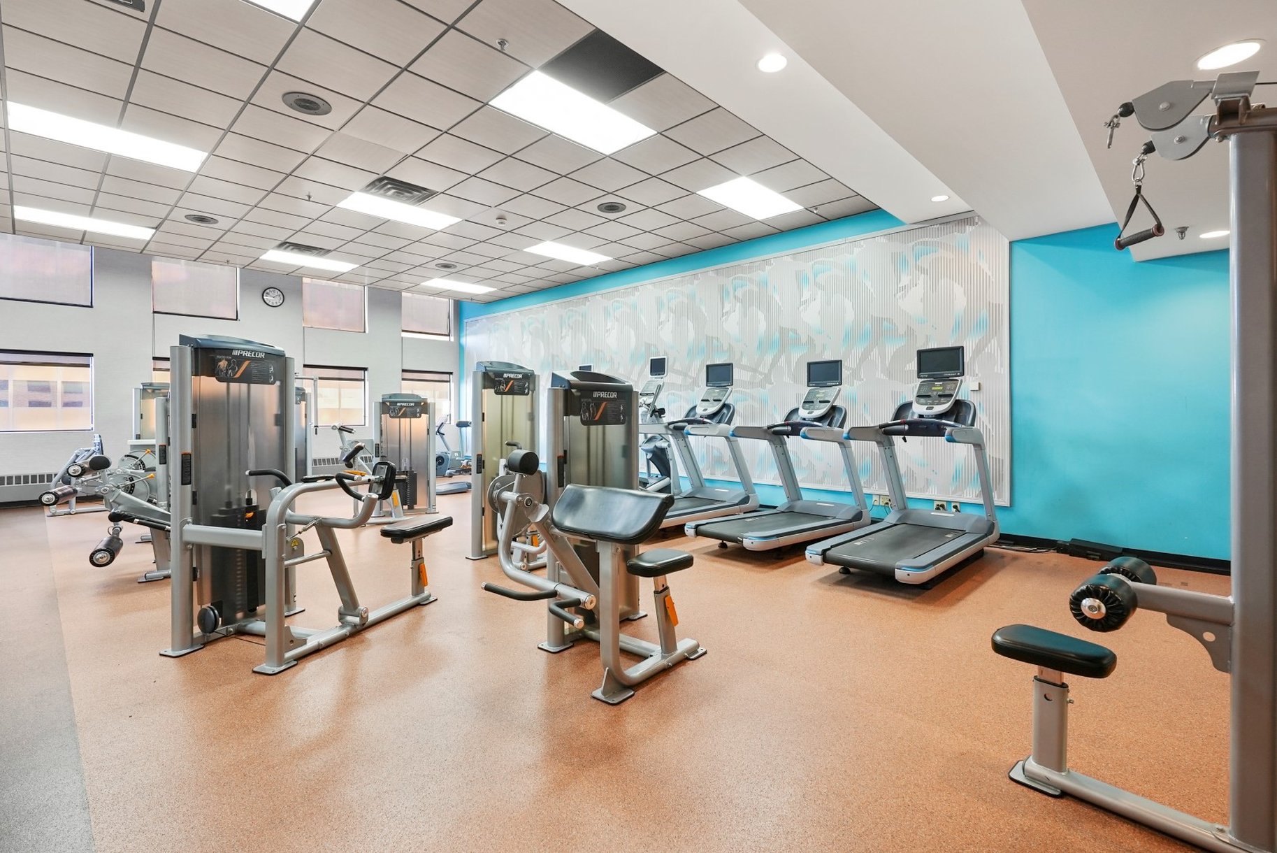 Crowne Plaza Suites Msp Airport Mall Of America 20/50