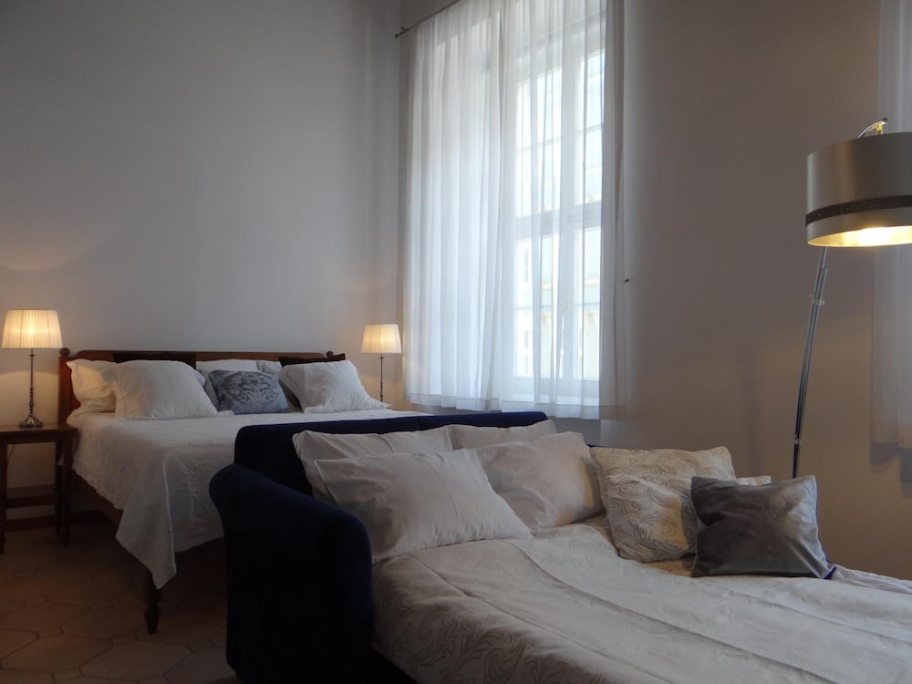 Boutique Aparthotel And Apartments 17/33