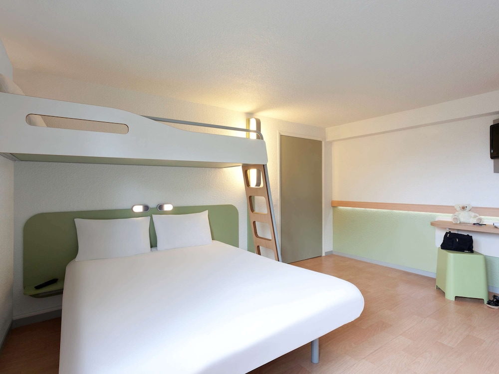 Ibis Budget Tarbes 18/38