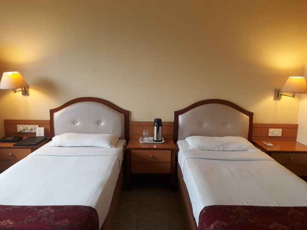 Hotel Samrat 24/40