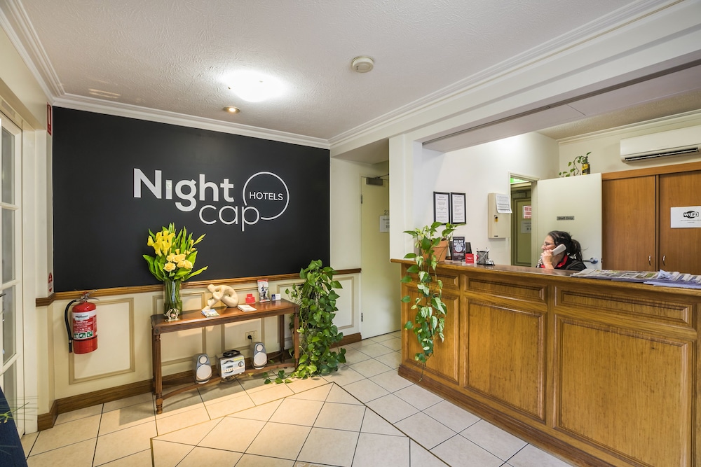Nightcap at Federal Hotel Toowoomba 9/62