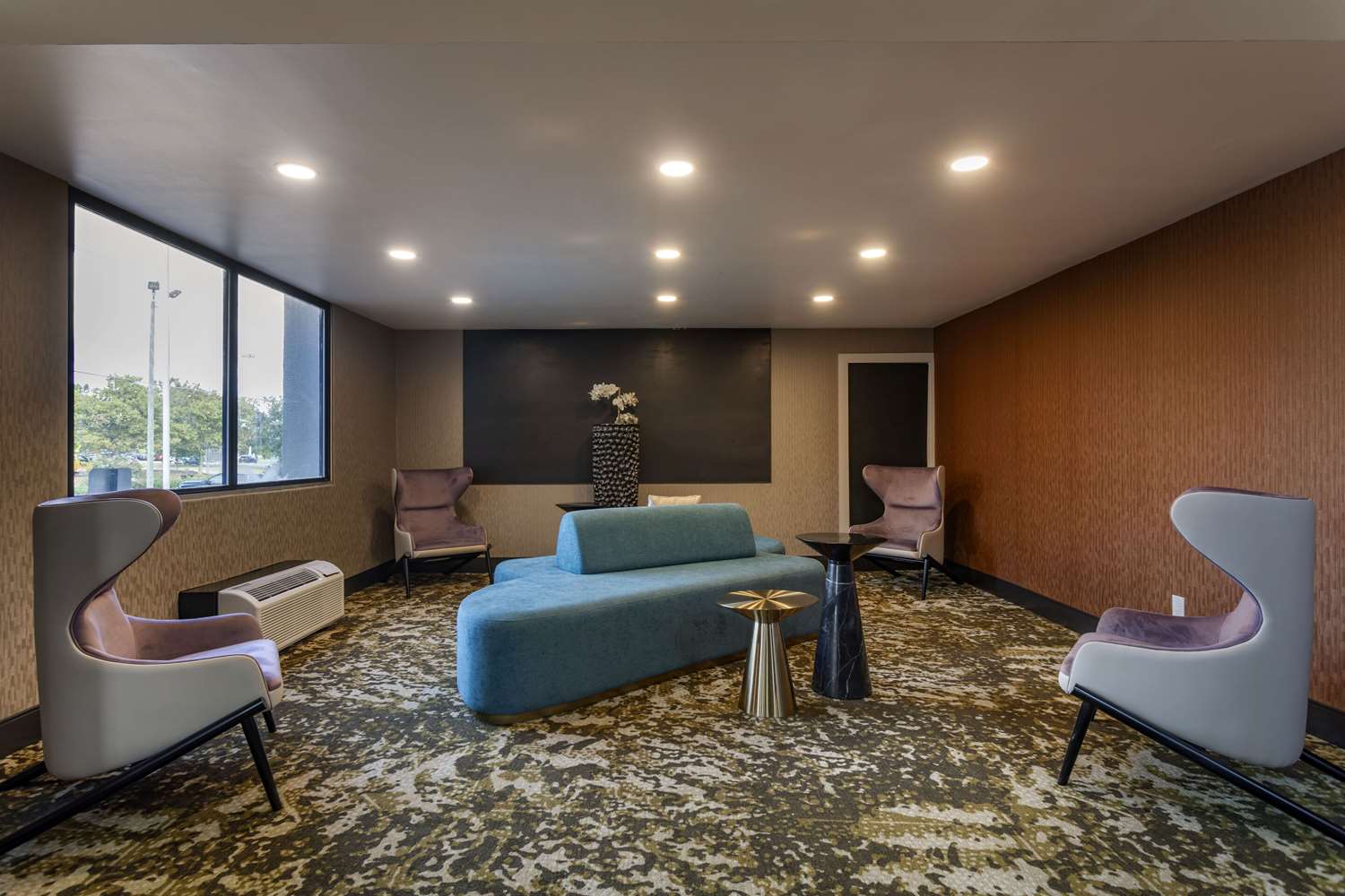 Comfort Inn & Suites Nashville Downtown - Stadium 7/16