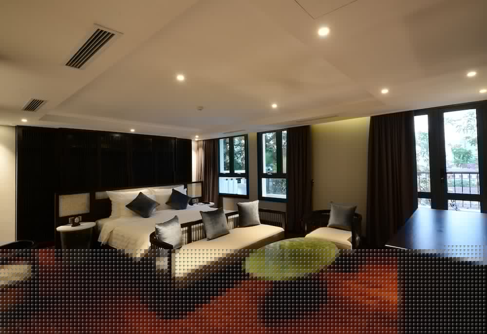 The Chi Boutique Hotel 46/66