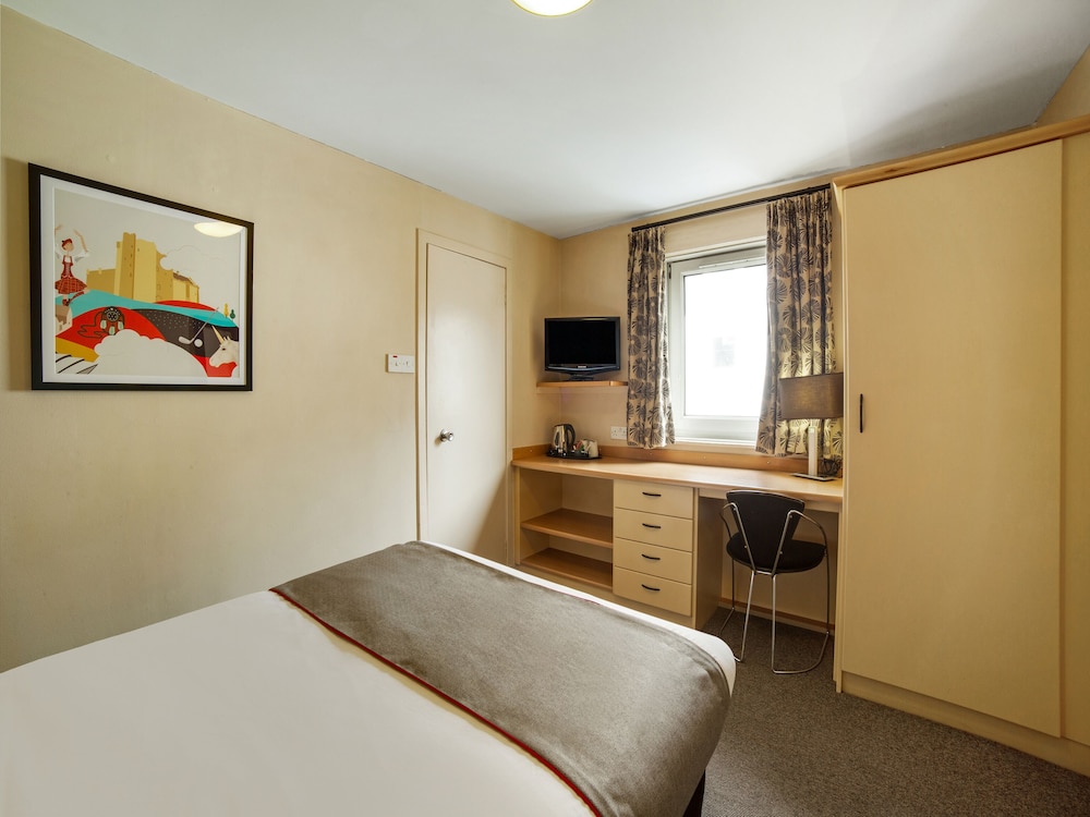 DELUXE, SUITE