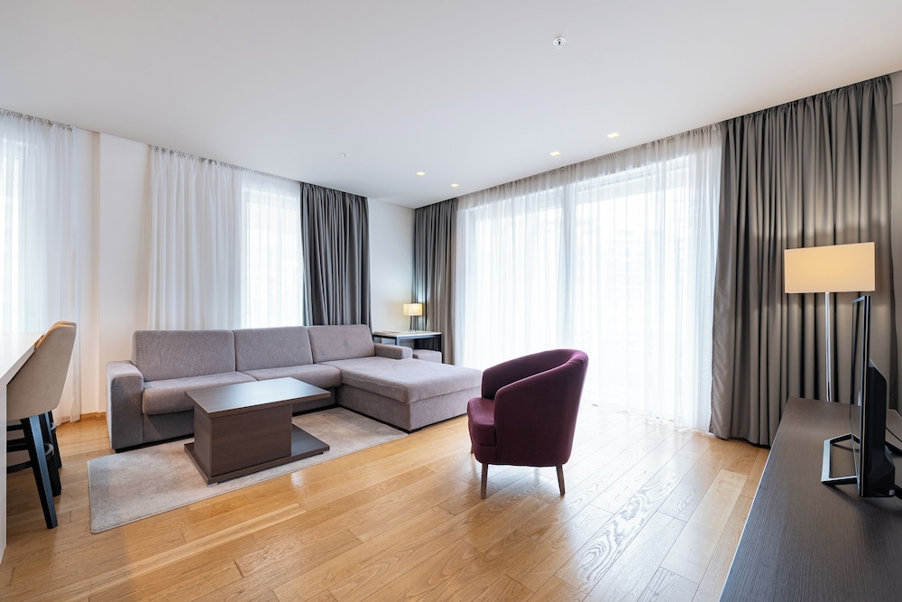 Wow Hotel 39/50