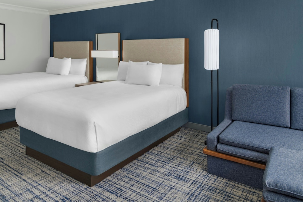 Courtyard By Marriott Palo Alto Los Altos 24/70