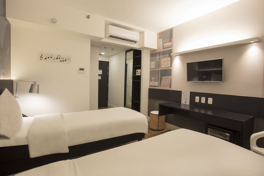 Ibis Styles Taubate 40/72