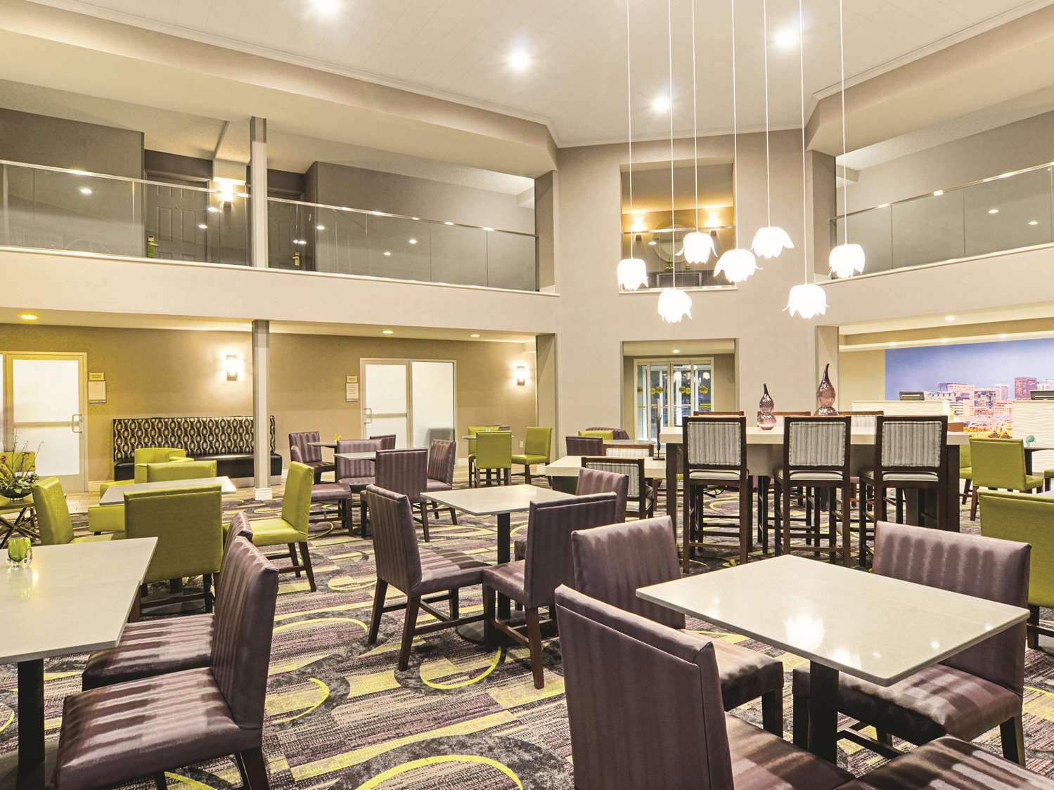 La Quinta Inn & Suites by Wyndham Denver Airport DIA 33/43