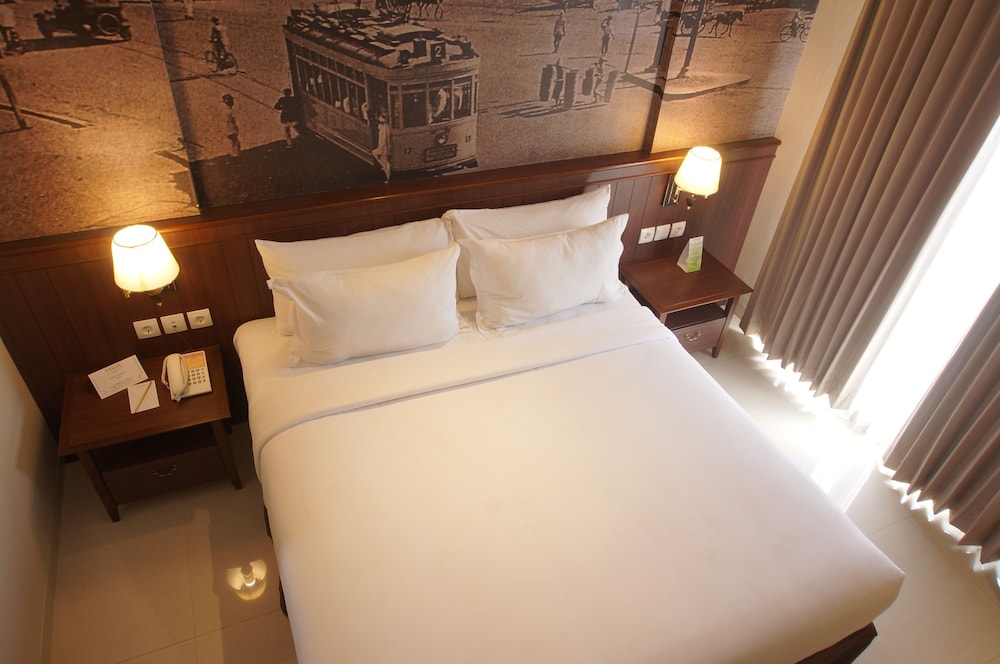 Varna Culture Hotel Soerabaia 15/49