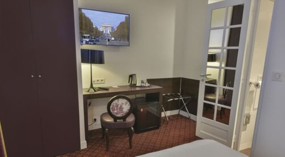 Hotel Star Champs Elysees 45/47