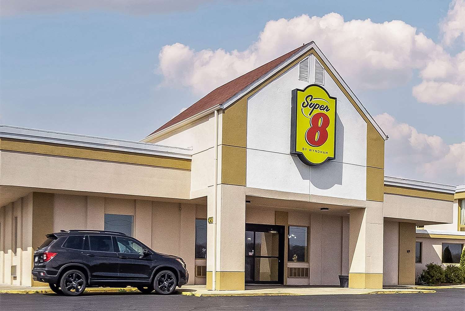 Super 8 by Wyndham Indianapolis South 15/17