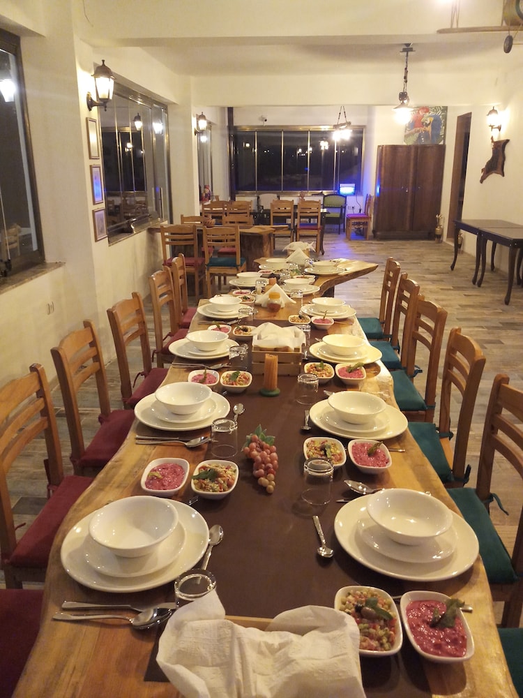 Godence Hotel Restoran 33/50