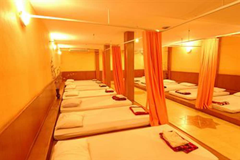 Wind Mill Resort 40/72