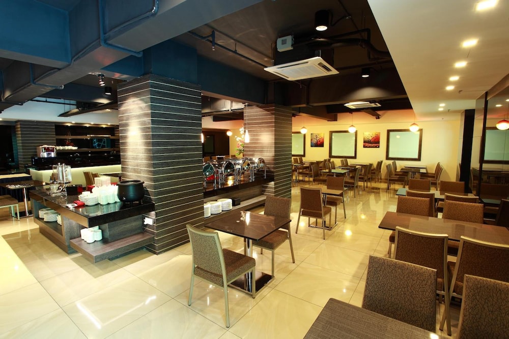 Symphony Suites Hotel 20/31