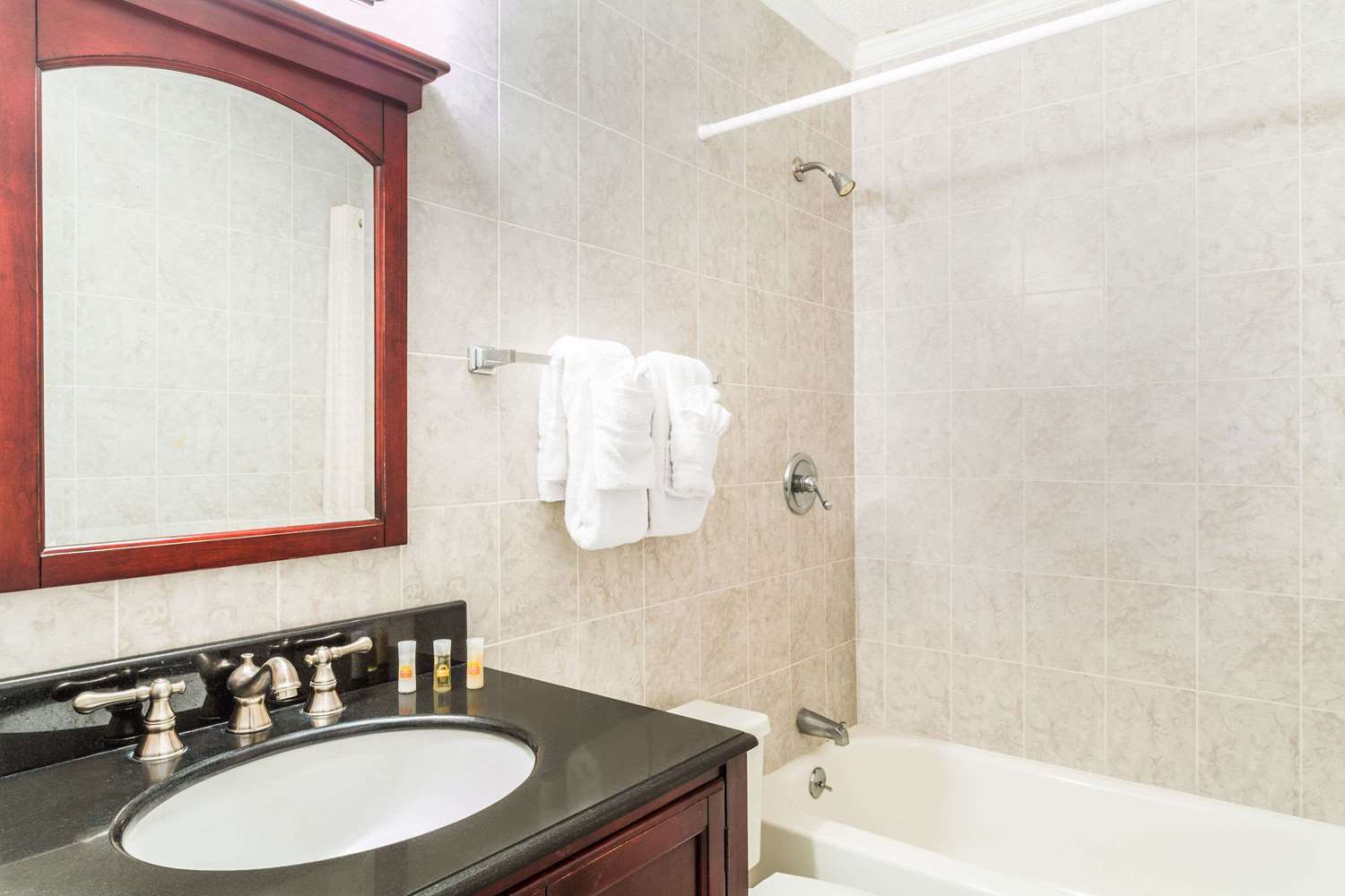 Days Inn by Wyndham Slidell 19/23
