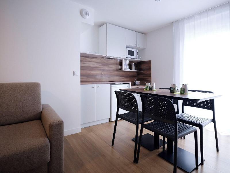 ATHOME RESIDENCE ET SPA 19/40