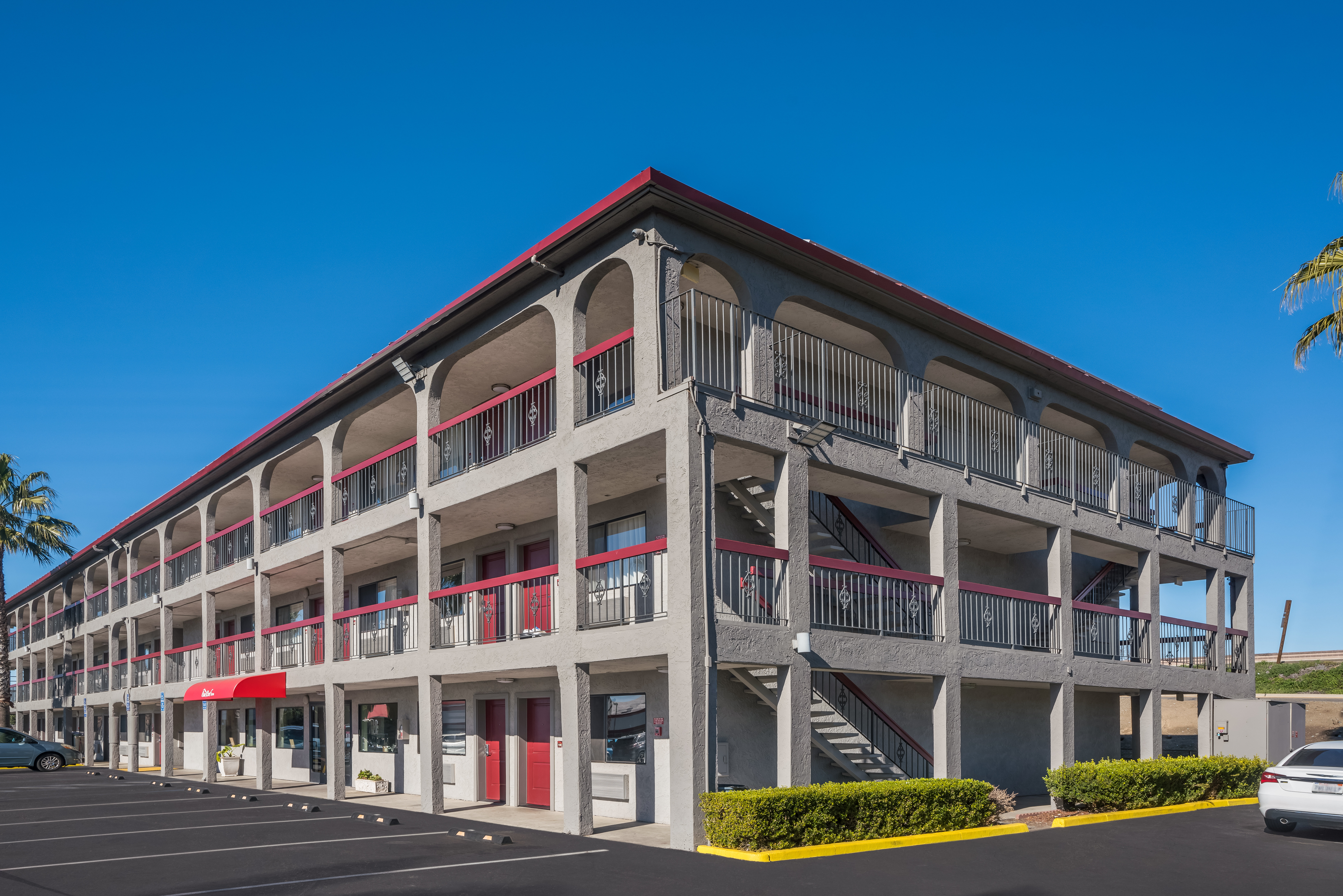 Red Roof Inn Stockton 8/33