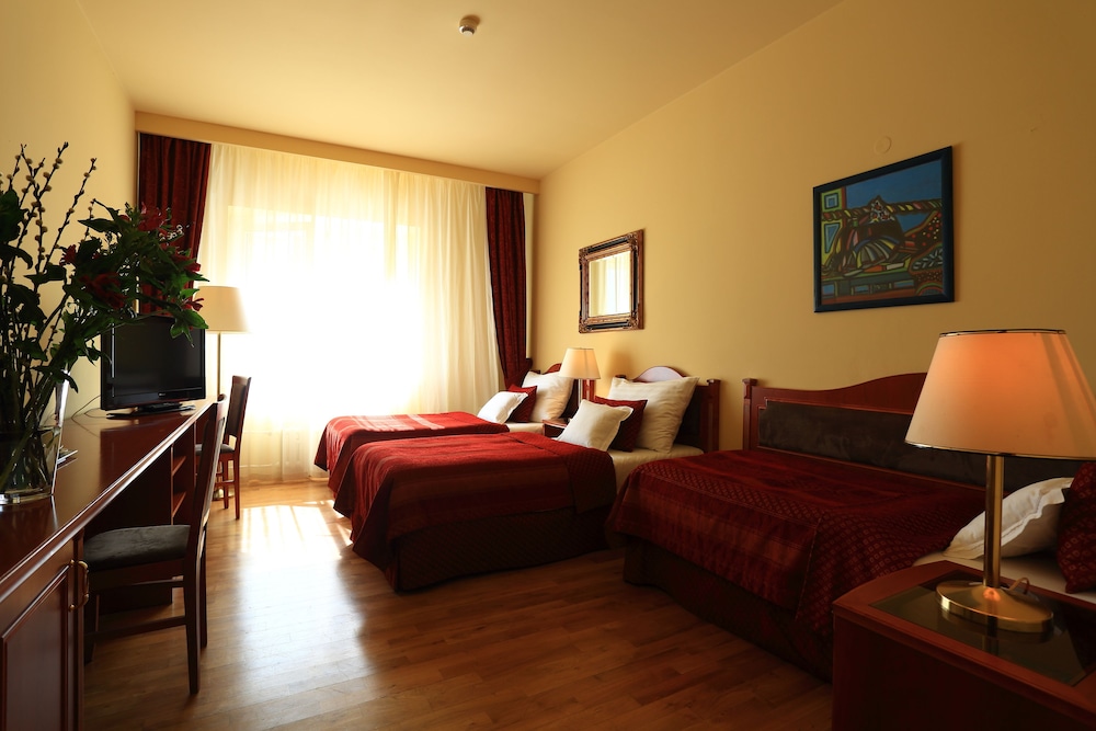 Belvedere Hotel 34/71