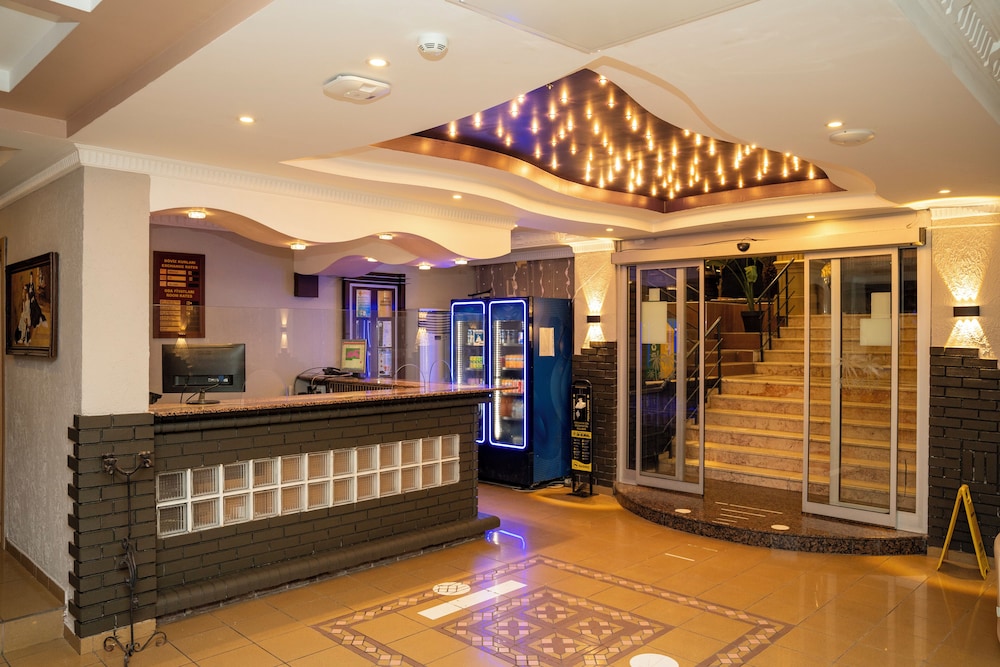 NOVIS HOTEL CLEOPATRA 11/75
