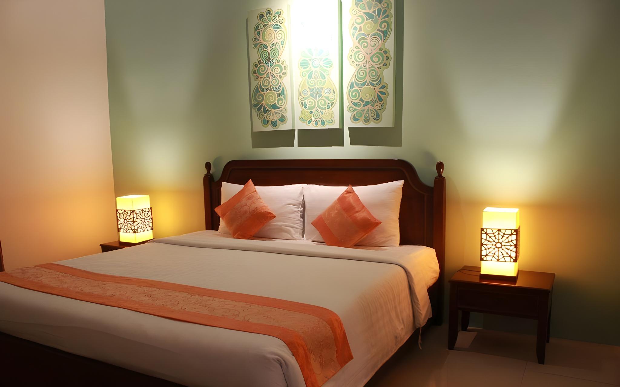 Deluxe, Double or Twin Bed