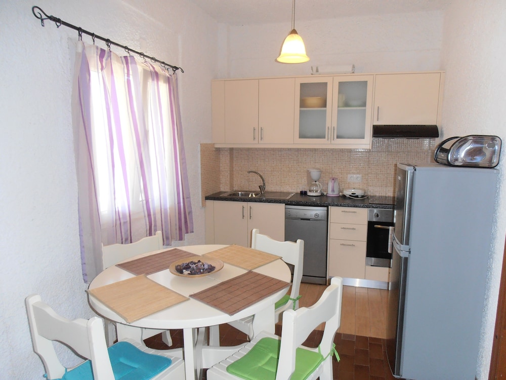 Elli Beach Apartments and Studios 28/50