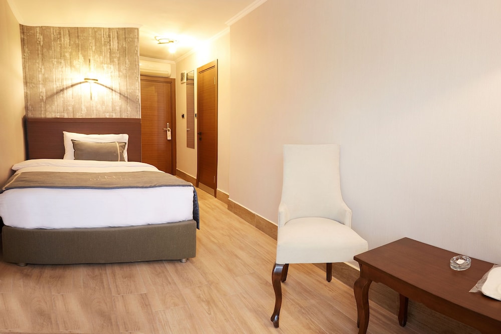 Mira Otel Alsancak 10/34